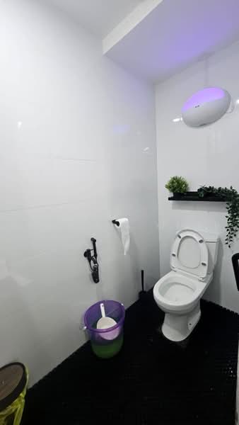 Shop for Rent in Damansara Perdana (Selangor) - Nur Alia Omar - Bathroom - PropertyGuru.com.my