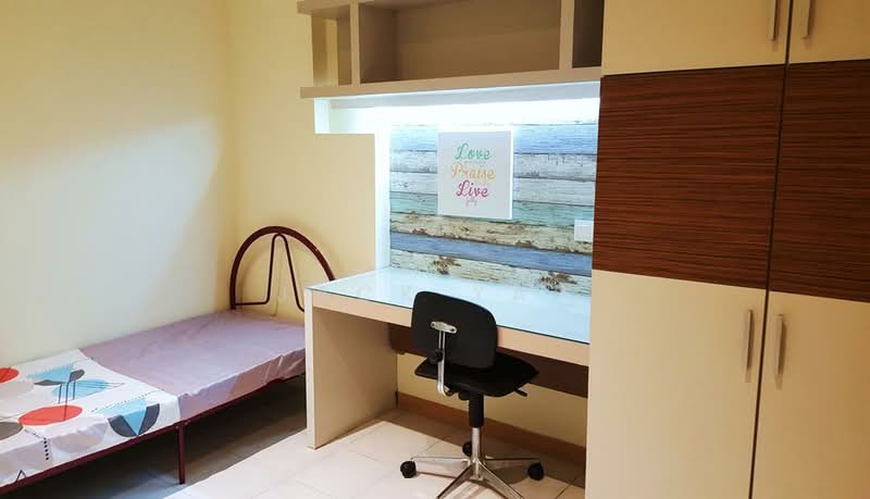 Kediaman Servis untuk Dijual di Seri Bukit Ceylon - Jack Yap - Bedroom - PropertyGuru.com.my