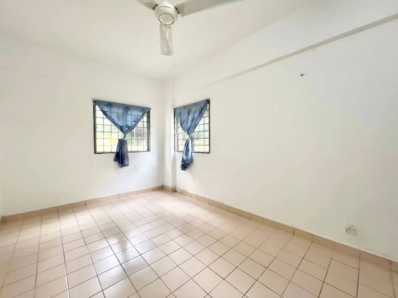 Apartment for Sale at Vista Seri Putra - Fauran Nawawi - PropertyGuru.com.my
