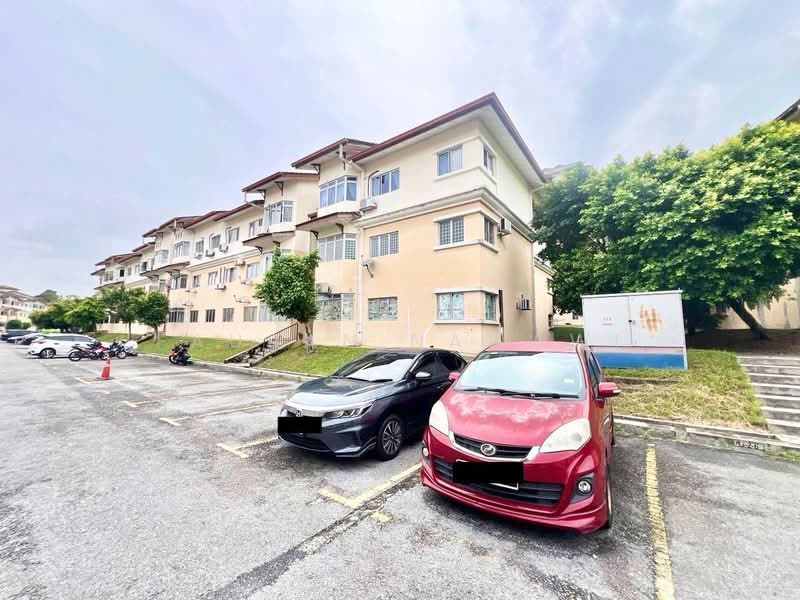 Apartment for Sale at Vista Seri Putra - Fauran Nawawi - PropertyGuru.com.my