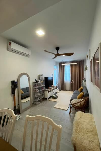 Townhouse for Sale in Cheras (Selangor) - W G Liew - Living Room - PropertyGuru.com.my