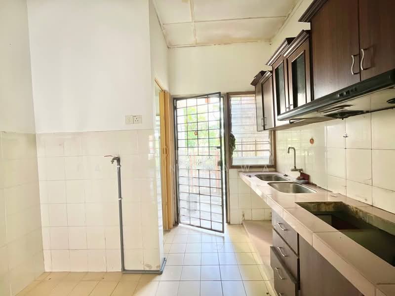 1.5-storey Terraced House for Sale in Taman Impian Putra (Bangi) - Fauran Nawawi - PropertyGuru.com.my