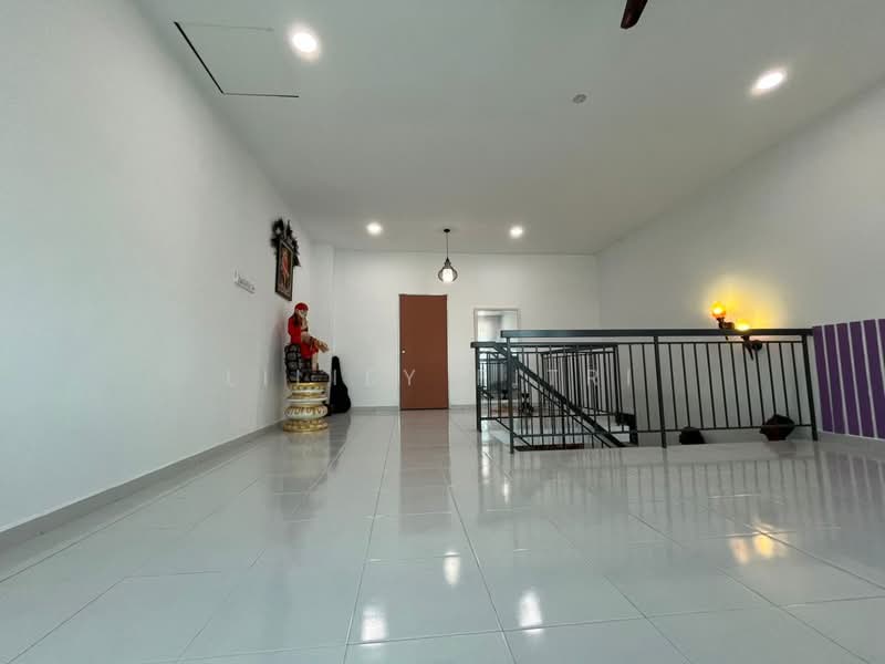 3-storey Terraced House for Sale in Taman Kundang Jaya (Rawang) - Liliey Fitri - PropertyGuru.com.my