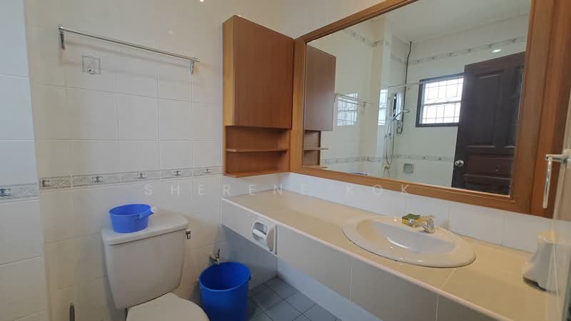Semi-Detached House for Sale in Tabuan Jaya (Kuching) - Sherene Kok - Bathroom - PropertyGuru.com.my