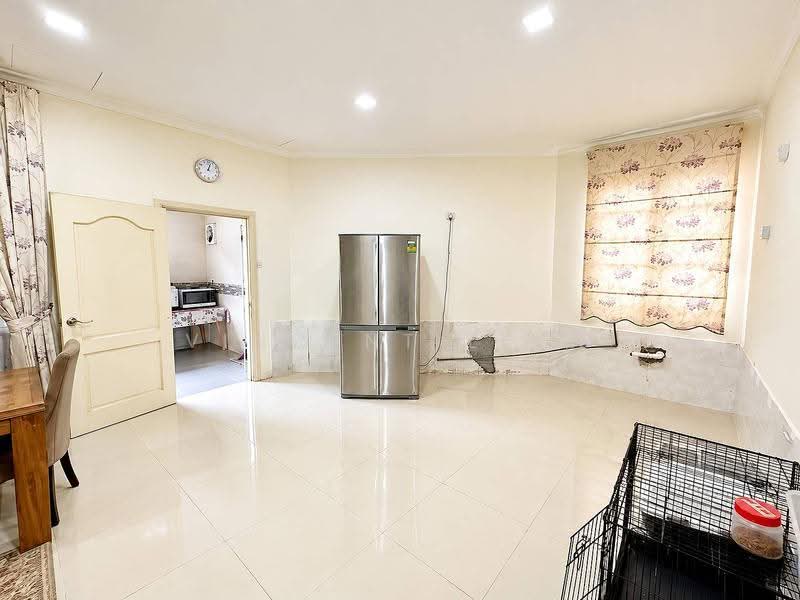 Link Bungalow for Sale in Seksyen 11 (Kota Damansara) - Vincent Liaw - Kitchen - PropertyGuru.com.my