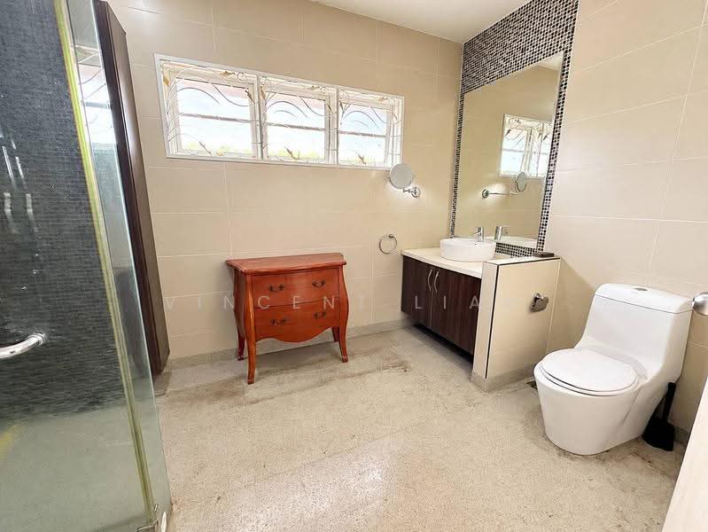 Link Bungalow for Sale in Seksyen 11 (Kota Damansara) - Vincent Liaw - Bathroom - PropertyGuru.com.my