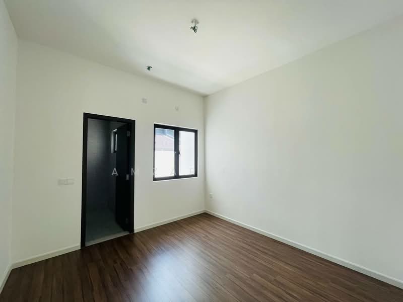 Rumah Teres 2 Tingkat untuk Dijual di Sepang (Selangor) - Amzar Faiz - PropertyGuru.com.my