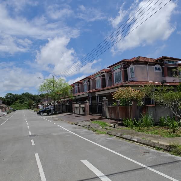 2-storey Terraced House for Sale in Taman Merlin (Samarahan) - Sherene Kok - Exterior - PropertyGuru.com.my