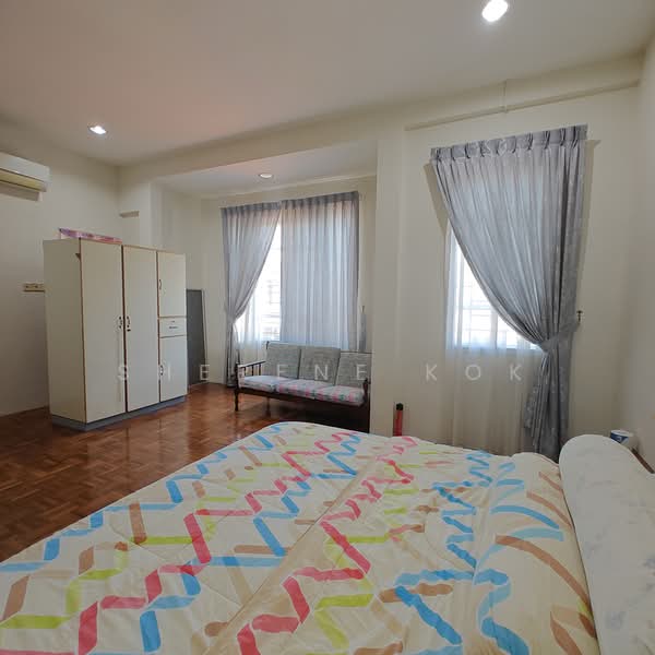 2-storey Terraced House for Sale in Taman Merlin (Samarahan) - Sherene Kok - Bedroom - PropertyGuru.com.my