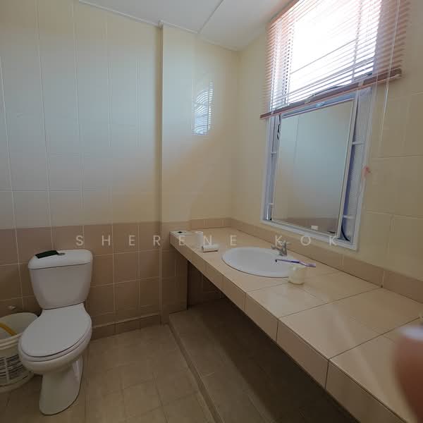 2-storey Terraced House for Sale in Taman Merlin (Samarahan) - Sherene Kok - Bathroom - PropertyGuru.com.my