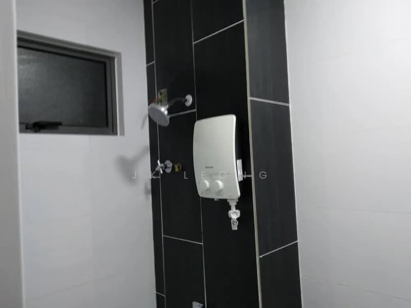 Servis Apartment untuk Dijual di Seasons Garden Residences - JK Leong - Bathroom - PropertyGuru.com.my