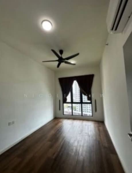Servis Apartment untuk Disewa di Suasana @ Utropolis - Nicole Liew - Living Room - PropertyGuru.com.my