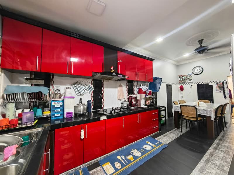 Rumah Teres untuk Dijual di Lembah Keramat (Ulu Kelang) - Muhammad Shahrul Ridhwan Mehamad Nasir - Kitchen - PropertyGuru.com.my