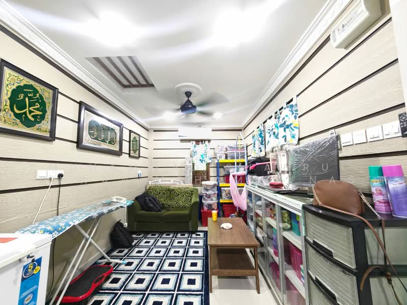 Rumah Teres untuk Dijual di Lembah Keramat (Ulu Kelang) - Muhammad Shahrul Ridhwan Mehamad Nasir - Living Room - PropertyGuru.com.my