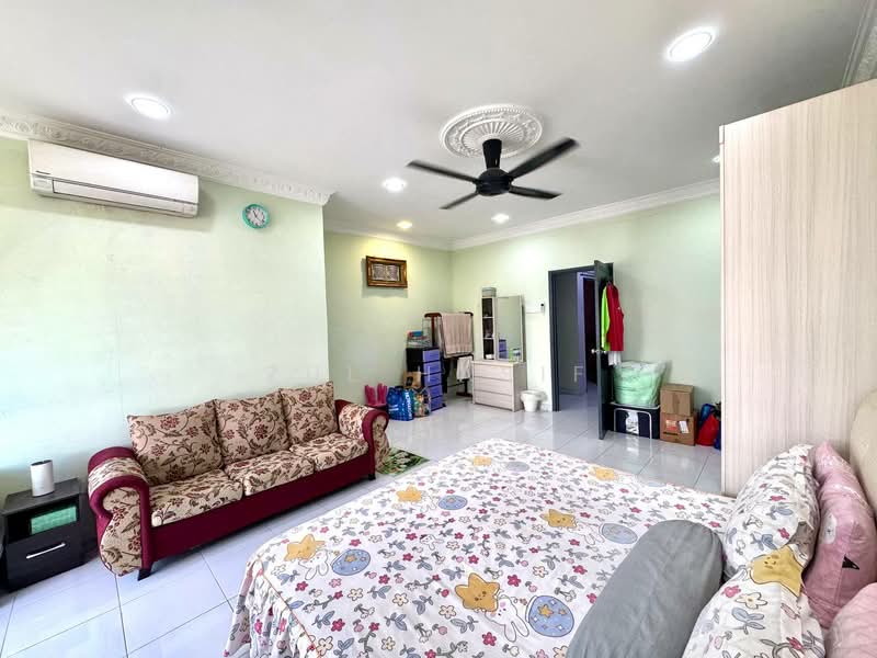 Rumah Teres 2 Tingkat untuk Dijual di Seksyen 33 (Shah Alam) - Zul Hasif - PropertyGuru.com.my
