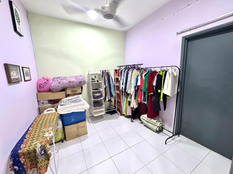 Rumah Teres 2 Tingkat untuk Dijual di Seksyen 33 (Shah Alam) - Zul Hasif - PropertyGuru.com.my
