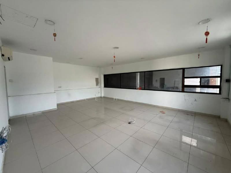 Kilang untuk Disewa di Kawasan Perindustrian Taman Johor (Johor Bahru) - Wee Howe - Interior - PropertyGuru.com.my