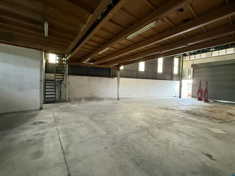 Factory for Rent in Taman Perindustrian Tampoi Jaya (Tampoi) - Sausa Lee - Interior - PropertyGuru.com.my
