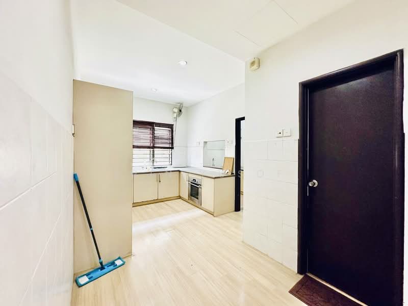 Bungalow for Sale in Sungai Long (Bandar Sungai Long) - Erin Yusof - Kitchen - PropertyGuru.com.my