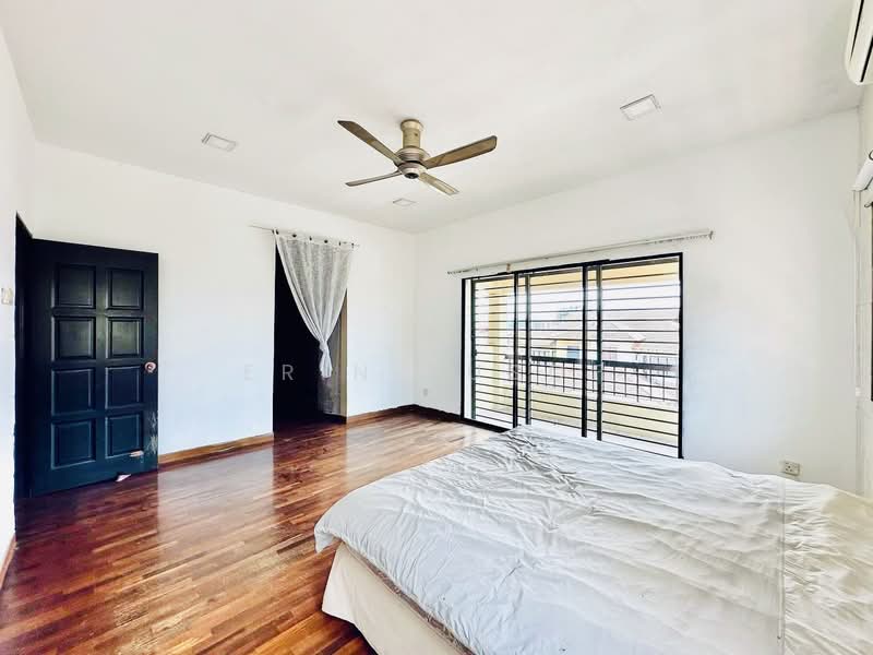 Bungalow for Sale in Sungai Long (Bandar Sungai Long) - Erin Yusof - Bedroom - PropertyGuru.com.my