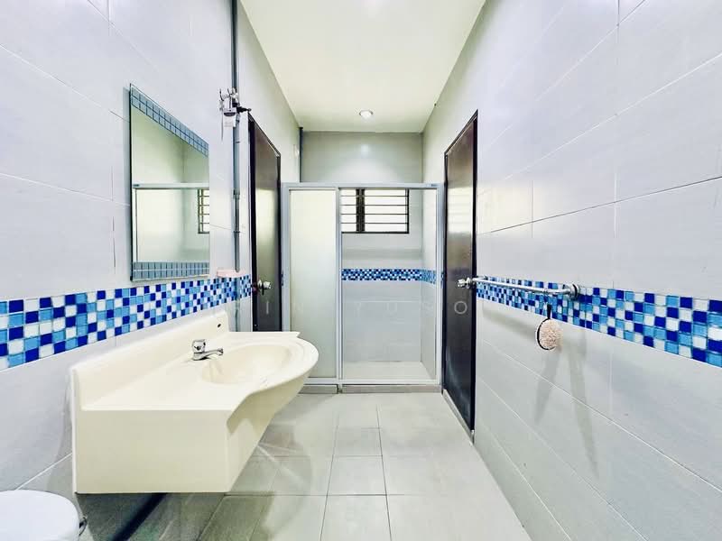Bungalow for Sale in Sungai Long (Bandar Sungai Long) - Erin Yusof - Bathroom - PropertyGuru.com.my