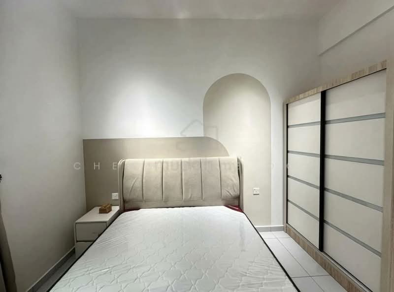 Service Residence for Sale at Sinaran @ Utropolis - Cheau Chie Ooi - Bedroom - PropertyGuru.com.my