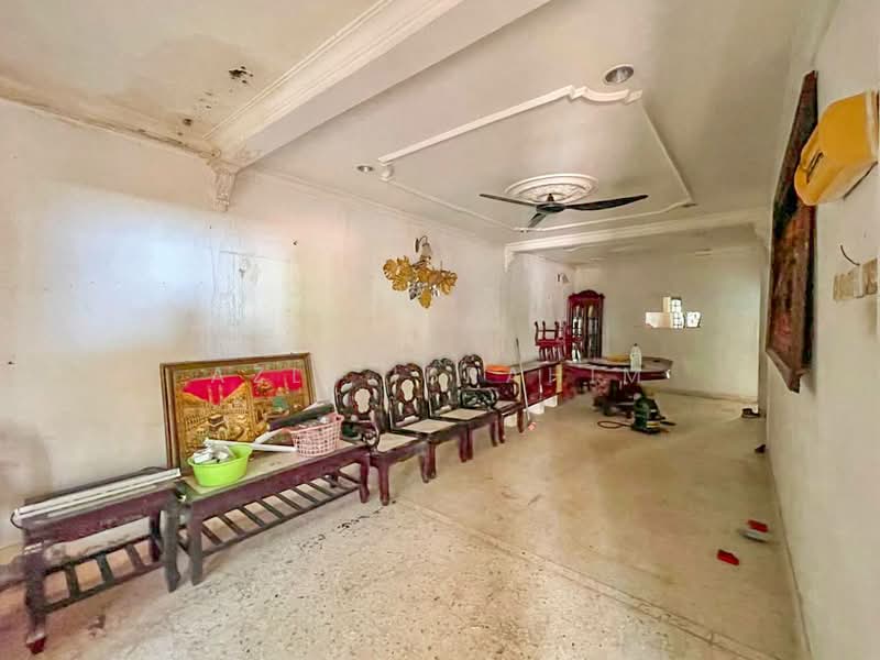 Rumah Teres 2 Tingkat untuk Dijual di Kelana Jaya (Petaling Jaya) - Azli Ibrahim - Living Room - PropertyGuru.com.my