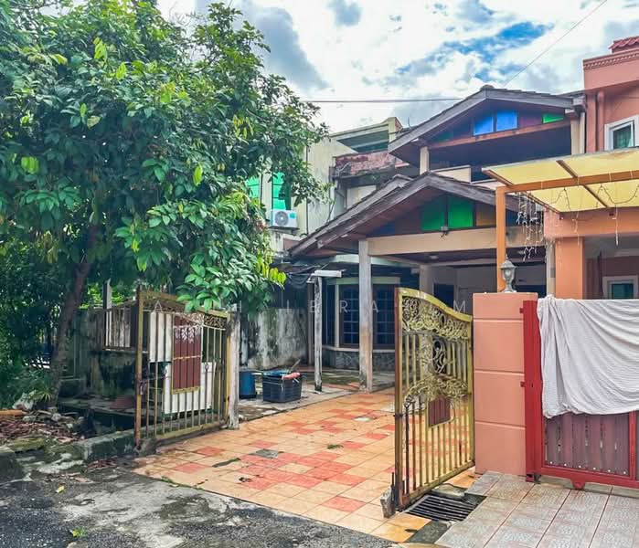 Rumah Teres 2 Tingkat untuk Dijual di Kelana Jaya (Petaling Jaya) - Azli Ibrahim - Exterior - PropertyGuru.com.my