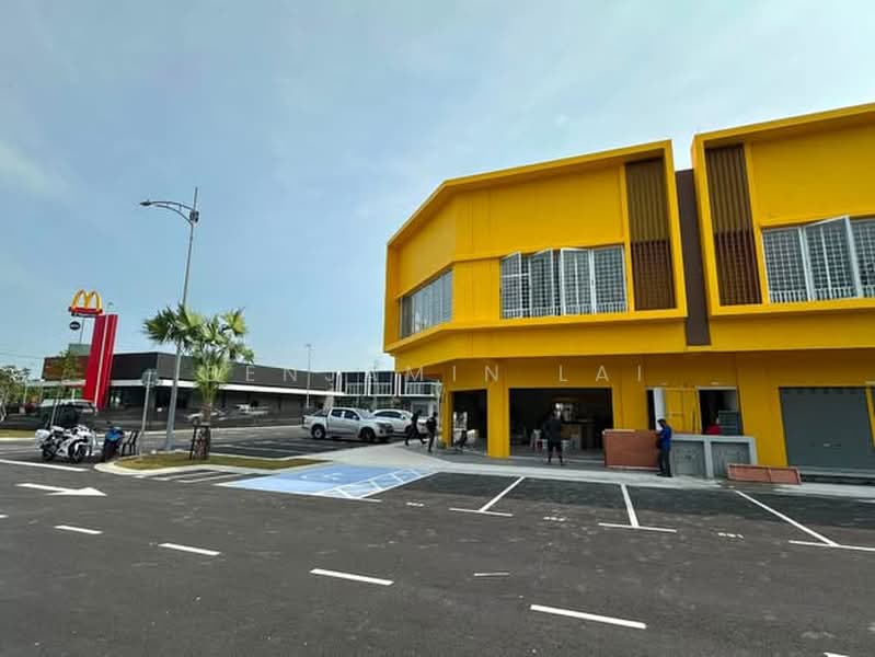 Shop for Rent in Sepang (Selangor) - Benjamin Lai - Exterior - PropertyGuru.com.my
