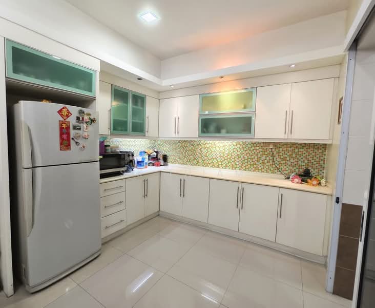 Rumah Berkembar untuk Dijual di Kemuning Utama Permai (Shah Alam) - SK Thiam - Kitchen - PropertyGuru.com.my