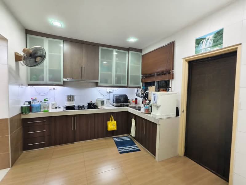 Rumah Berkembar untuk Dijual di Kemuning Utama Permai (Shah Alam) - SK Thiam - Kitchen - PropertyGuru.com.my