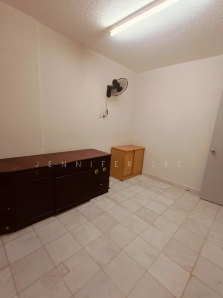 Flat for Sale at Farlim 4 - Jennifer Lee - Interior - PropertyGuru.com.my
