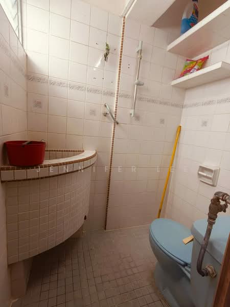 Flat for Sale at Farlim 4 - Jennifer Lee - Bathroom - PropertyGuru.com.my