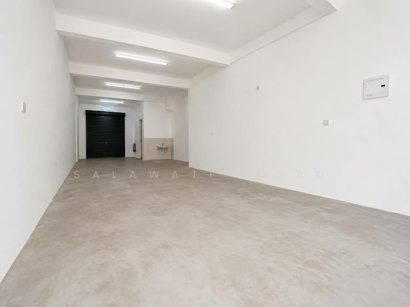 Shop / Office for Rent in Seksyen 35 (Shah Alam) - Salawati Busro - Interior - PropertyGuru.com.my