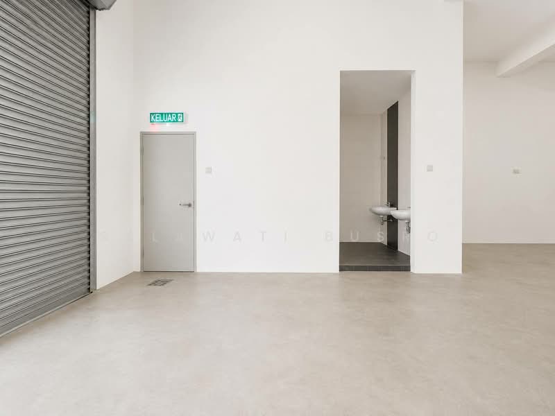 Shop / Office for Rent in Seksyen 35 (Shah Alam) - Salawati Busro - Bathroom - PropertyGuru.com.my