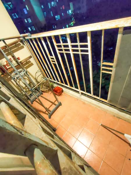 Pangsapuri untuk Dijual di Bayu Villa - Peggy Lim - Balcony - PropertyGuru.com.my