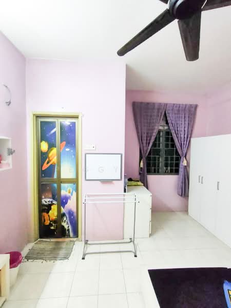 Pangsapuri untuk Dijual di Bayu Villa - Peggy Lim - Bedroom - PropertyGuru.com.my