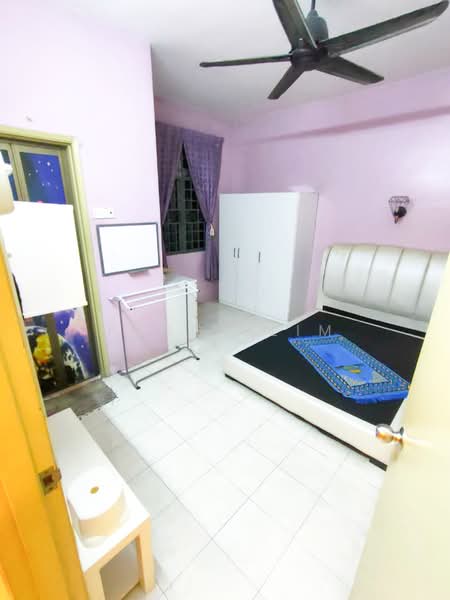 Pangsapuri untuk Dijual di Bayu Villa - Peggy Lim - Bedroom - PropertyGuru.com.my