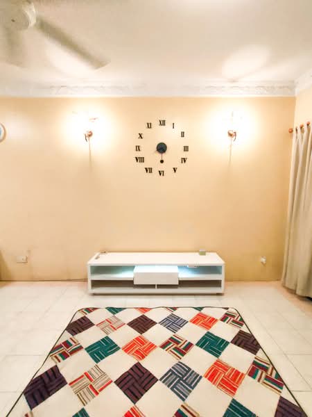 Pangsapuri untuk Dijual di Bayu Villa - KC Ng - Living Room - PropertyGuru.com.my