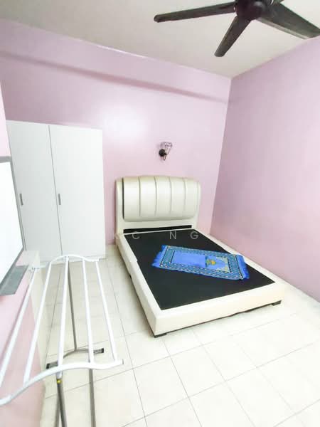 Pangsapuri untuk Dijual di Bayu Villa - KC Ng - Bedroom - PropertyGuru.com.my