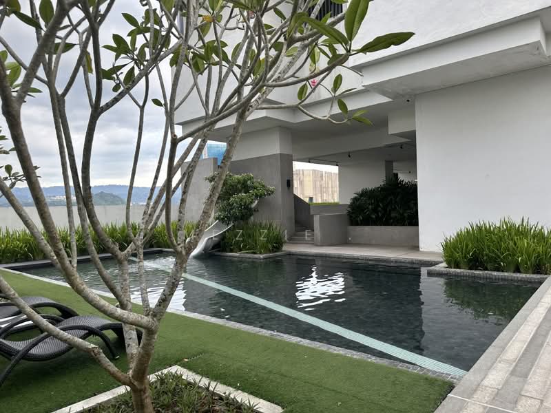Servis Apartment untuk Disewa di Serini Melawati - Mezzie . - Pool - PropertyGuru.com.my