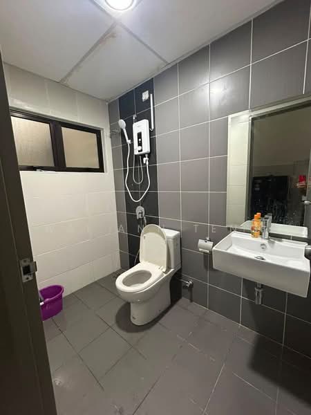 Servis Apartment untuk Disewa di Trio Permai - Wai Ann Teng - Bathroom - PropertyGuru.com.my