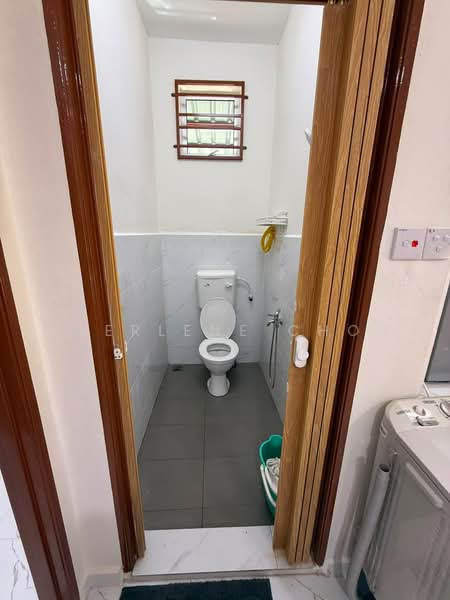 Pangsapuri untuk Disewa di Pangsapuri Bayan Permai - Sherlene Choo - Bathroom - PropertyGuru.com.my