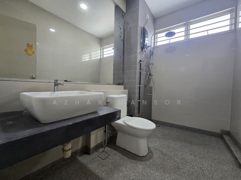 2-storey Terraced House for Rent in Elmina (Shah Alam) - Azhar Mansor - Bathroom - PropertyGuru.com.my