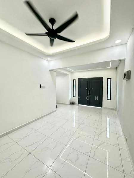 Rumah Teres 1 Tingkat untuk Dijual di Taman Rinting (Masai) - Daniel Yong - Entrance - PropertyGuru.com.my