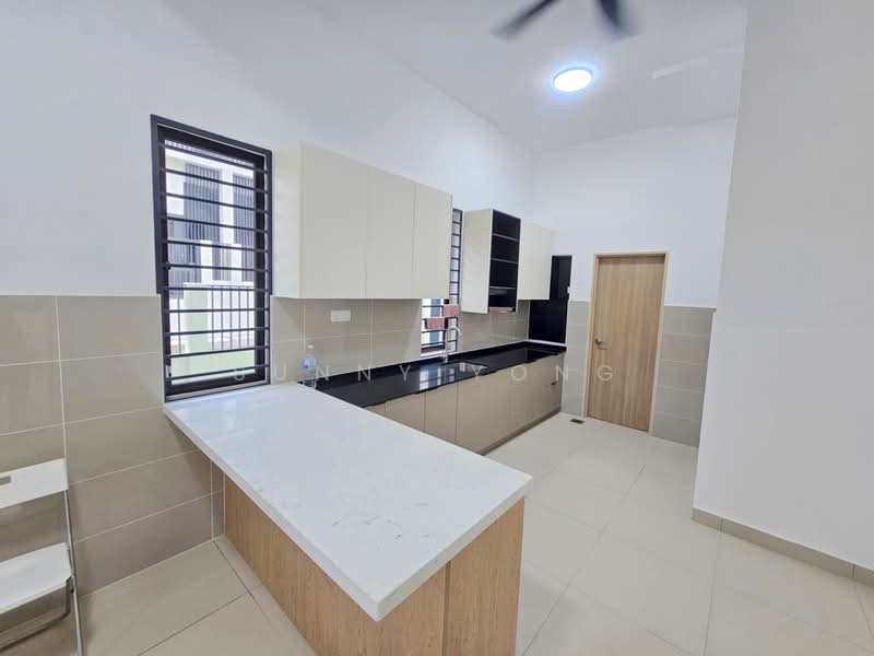 Rumah Teres 2 Tingkat untuk Disewa di Bandar Kinrara Seksyen 1 (Bandar Kinrara) - SUNNY YONG - Kitchen - PropertyGuru.com.my
