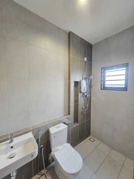 Rumah Teres 2 Tingkat untuk Disewa di Bandar Kinrara Seksyen 1 (Bandar Kinrara) - SUNNY YONG - Bathroom - PropertyGuru.com.my