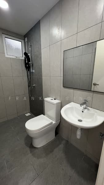 Kediaman Servis untuk Disewa di Tuan 2egacy - Frankie Sing - Bathroom - PropertyGuru.com.my