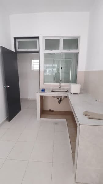 Rumah Teres 2-Tingkat untuk Dijual di Taman Pulai Mutiara (Iskandar Puteri (Nusajaya)) - Hui Lee - Kitchen - PropertyGuru.com.my