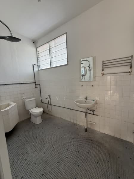 Semi-Detached House for Sale in Tanjung Tokong (Penang) - Cheryl Chng - Bathroom - PropertyGuru.com.my
